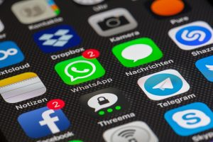WhatsApp va avea o opțiune ce va scăpa utilizatorul de mesaje nepotrivite