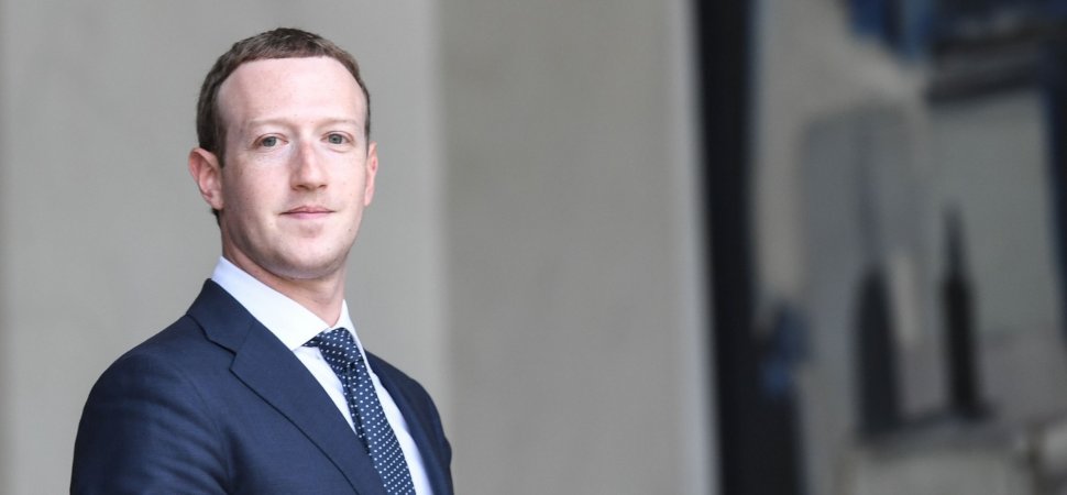 Mark Zuckerberg a riscat să fie concediat din cadrul companiei Facebook