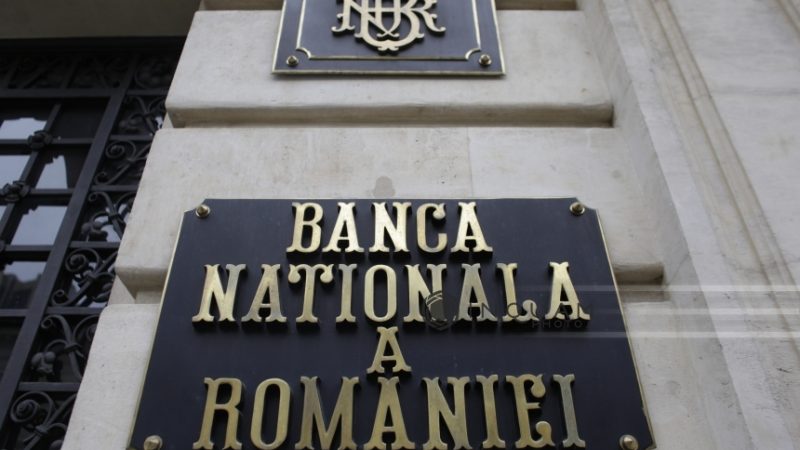 Lovitură cumplită pentru românii care au rate la bănci! Se va întâmpla în curent: E dezastru total