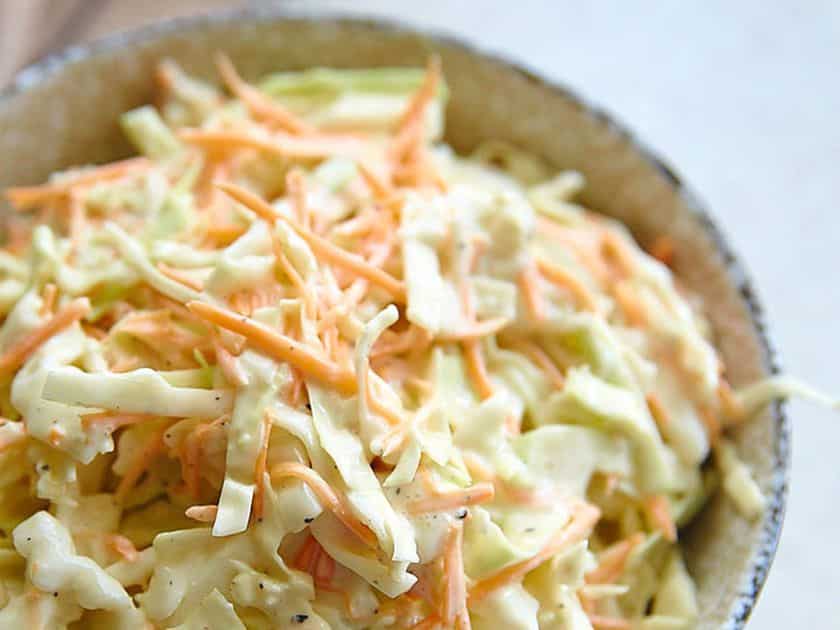 Salată coleslaw răcoritoare
