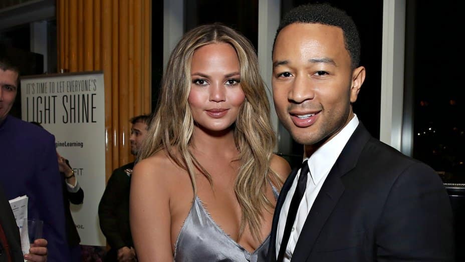 John Legend va deveni tătic! Cântătețul își așteaptă cel de-al treilea copil