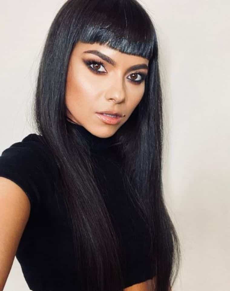 Inna și primul său loc de muncă. Încă de mică, a lucrat pentru banii săi