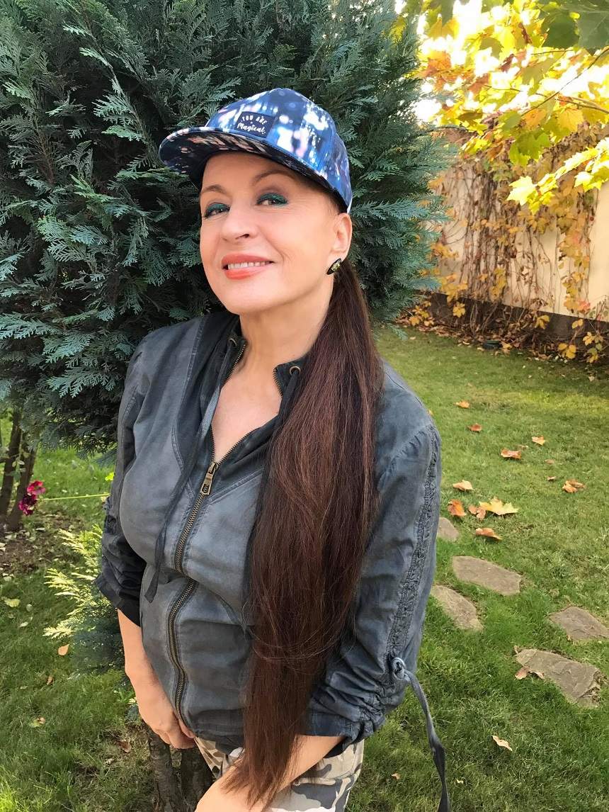 Maria Dragomiroiu a recunoscut ce lungime are părul ei, de fapt