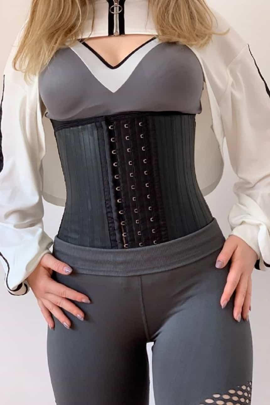 corset modelator/ sursă foto: google