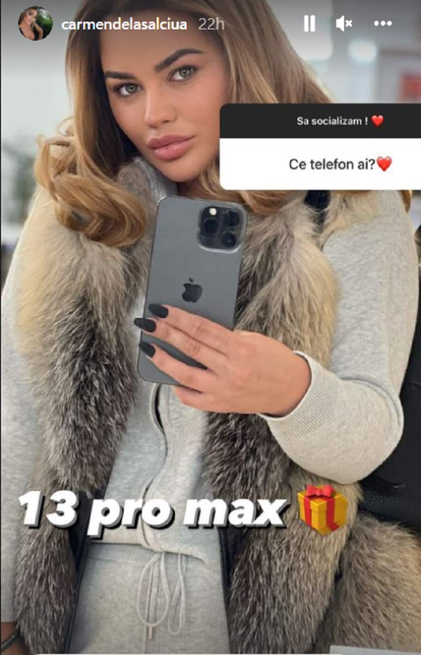  Ce telefon are Carmen de la Sălciua. Dovada că nu se uită la bani, atunci când vine vorba de mofturi. FOTO