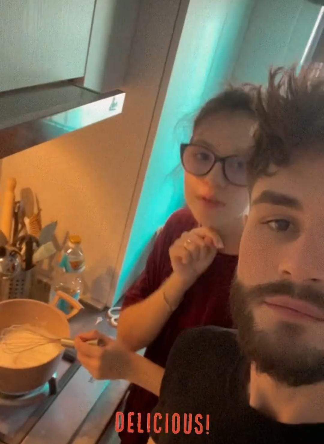 Cine stă la cratiță dintre Cleopatra Stratan și Edward Sanda? Artistul a spus totul pe Intagram: „Nu mai pot” / FOTO