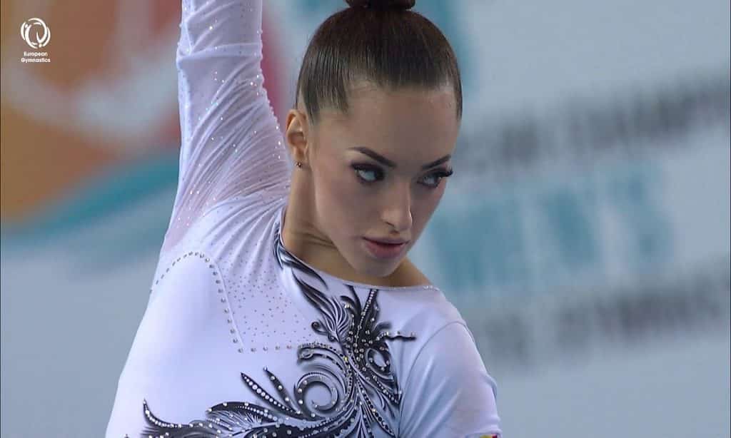 Noi probleme pentru Larisa Iordache?! Cum se simte gimnasta după a șaptea operație la picior. „Nu mi s-a mai întâmplat asta niciodată”