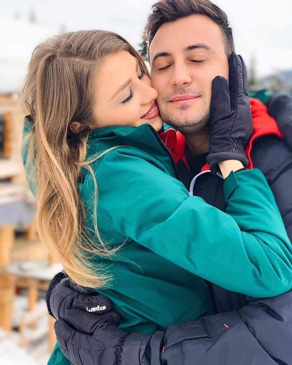 De la ce se ceartă Codruța Filip și Valentin Sanfira. Cei doi ai avut discuții chiar și în ziua cununiei civile: ,,E pe reprize"