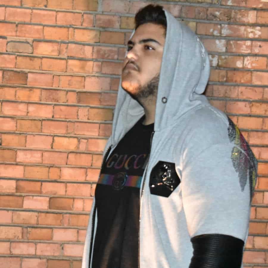 Unul dintre tinerii implicați în devastarea vilei de Revelion, din Capitală, se apără! Este vorba despre un celebru rapper de la noi: „Proprietarul a spus că putem să facem ce vrem”