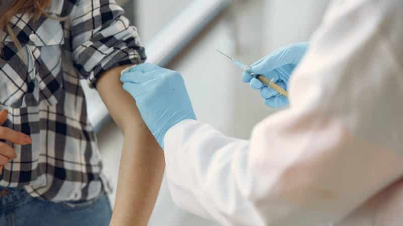 Țara care a introdus vaccinarea obligatorie anti-covid pentru persoanele de peste 50 de ani