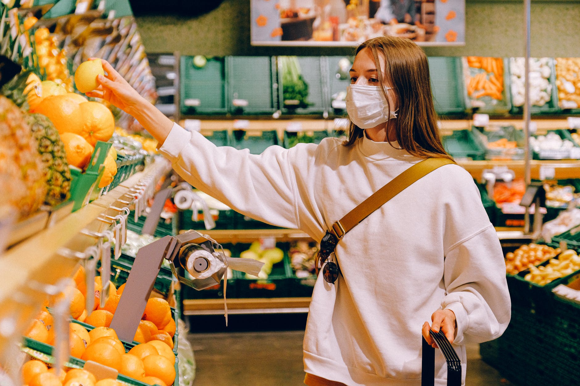 Este oficial! Persoanele nevaccinate pot intra în supermarketurile din mall începând de astăzi