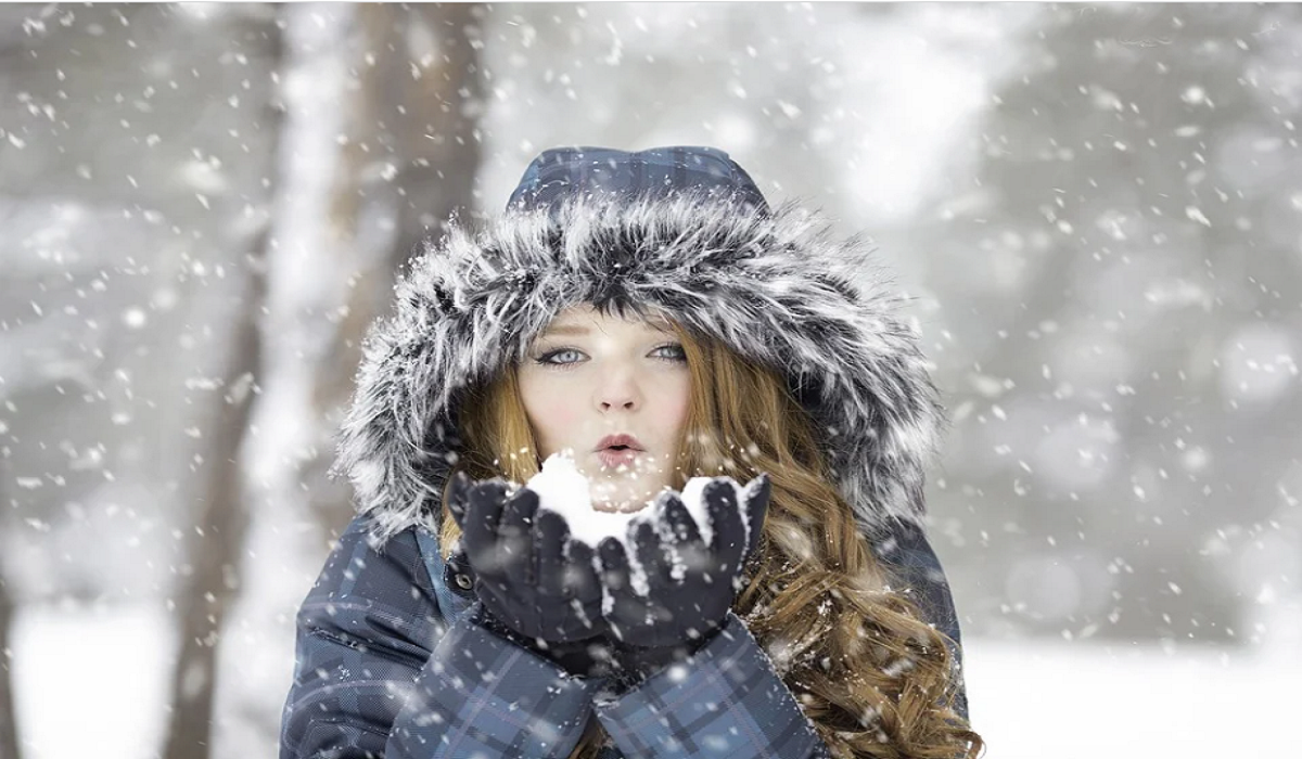 Meteorologii anunță cod galben de ninsori și viscol! Ce zone sunt afectate 