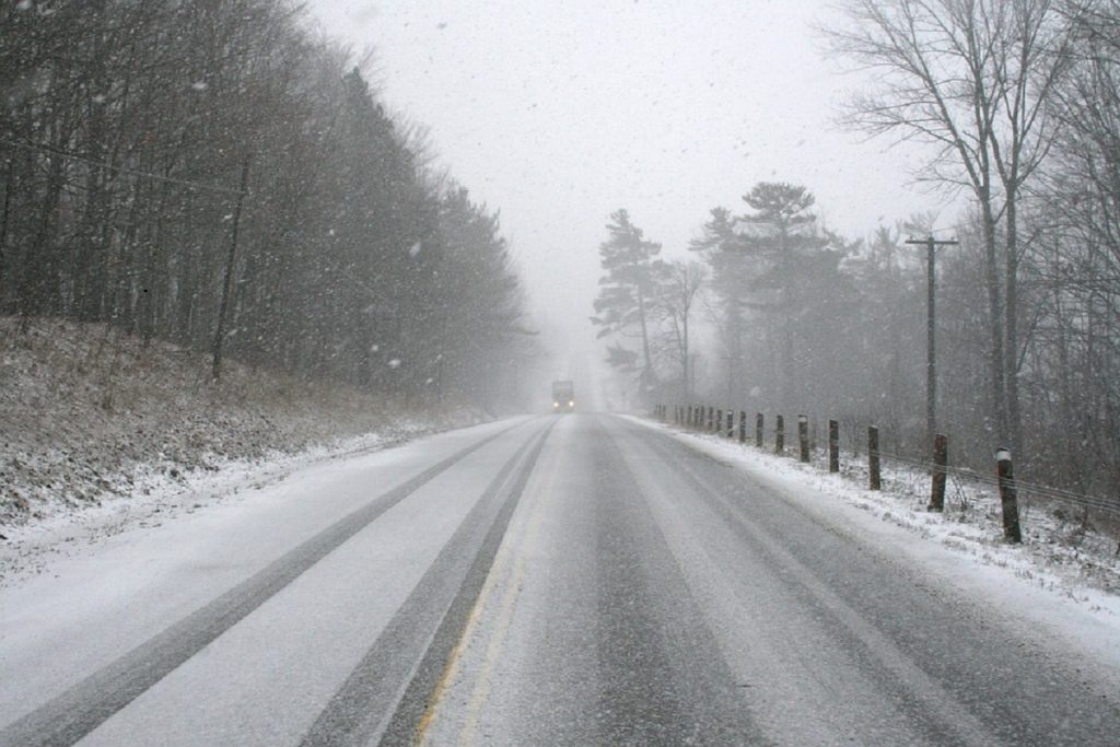 Meteorologii anunță cod portocaliu de viscol puternic! Ce zone sunt afectate