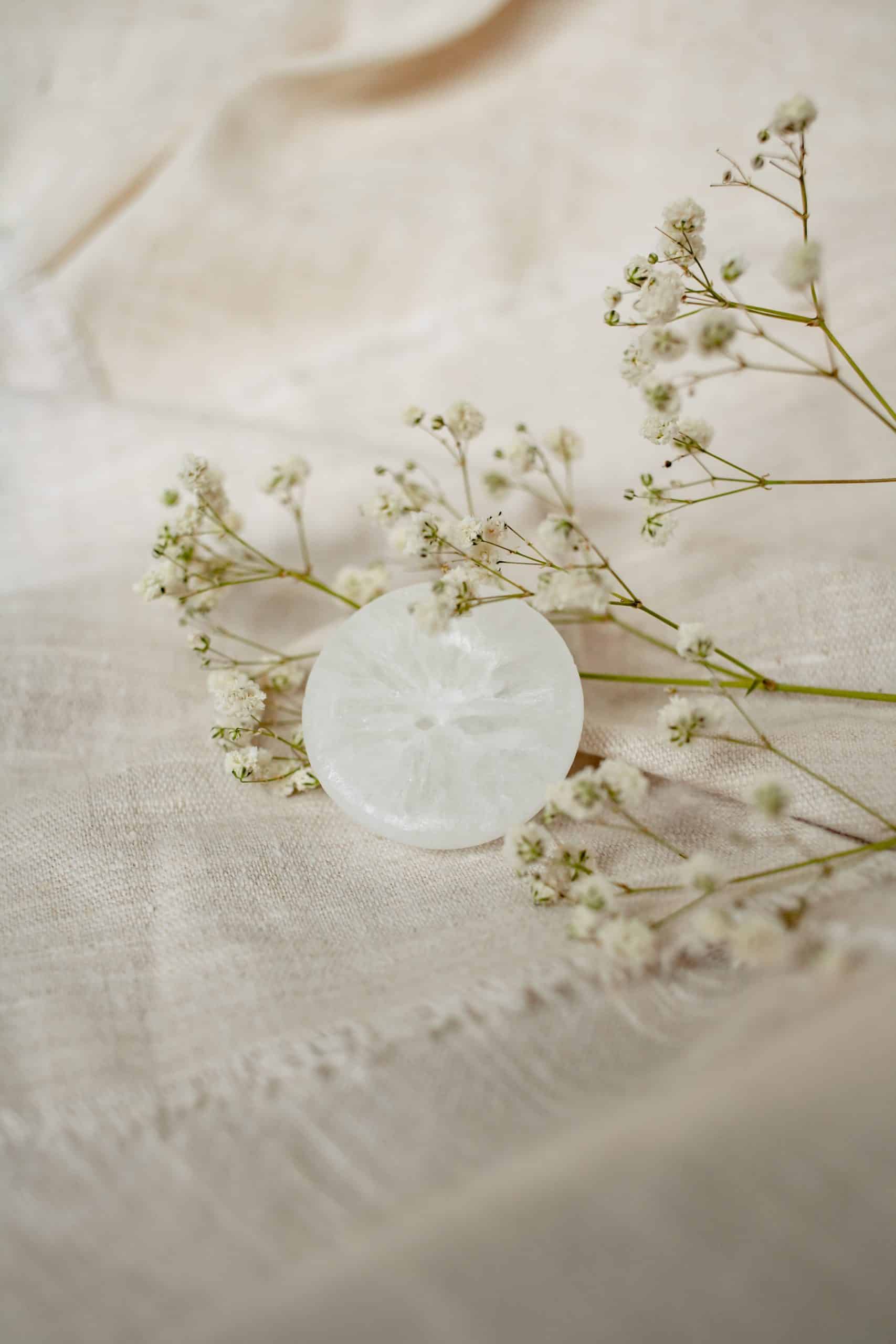 Cel mai bun remediu împotriva transpirației. Cum poți să prepari cel mai eficient deodorant cu numai câteva ingrediente din bucătărie