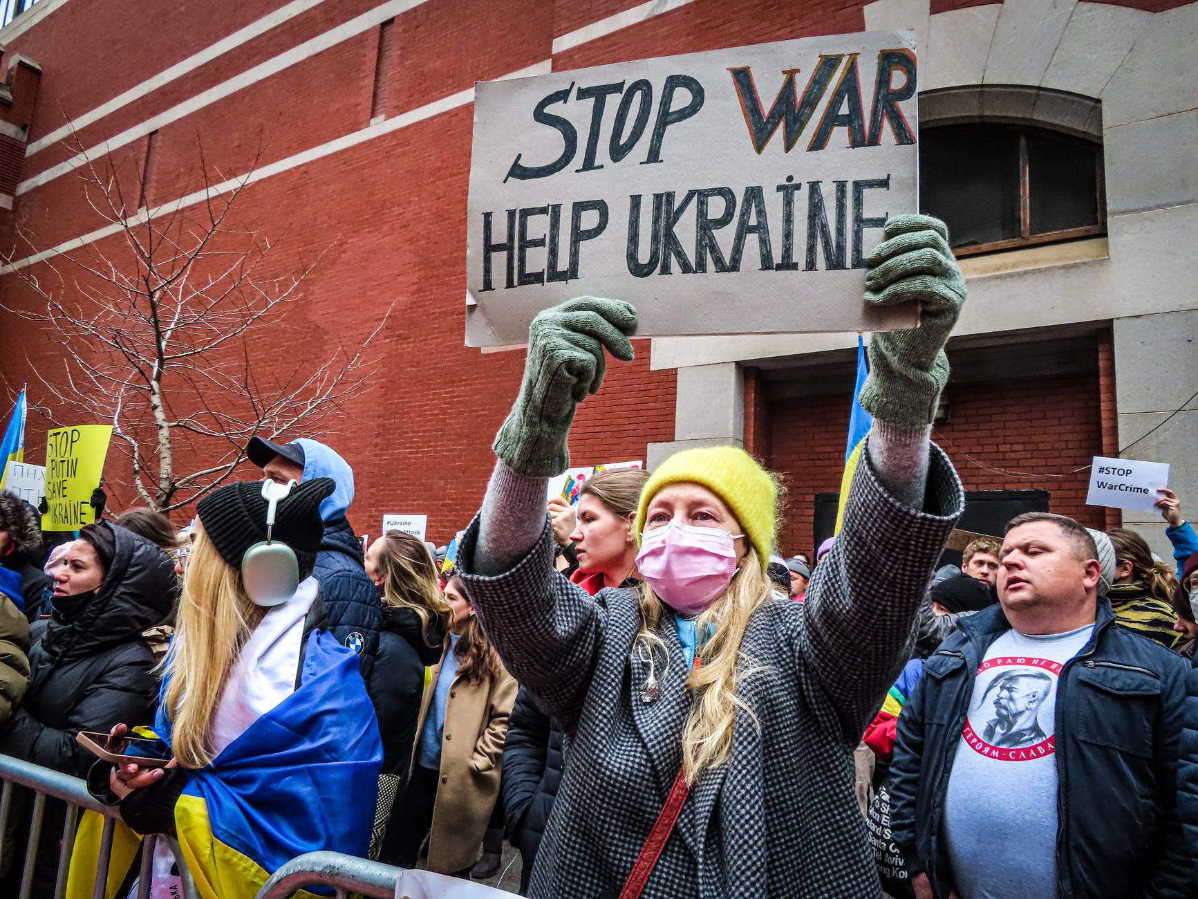 Ucraina înființează o legiunea străină! Cheamă la luptă voluntari din întreaga lume. „Împreună l-am învins pe Hitler și îl vom învinge și pe Putin”