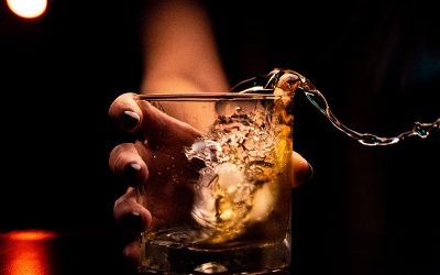 Pariu că nu știai acest lucru! Consumul de alcool este bun pentru o sănătate de fier. Ce trebuie să bei și cât?