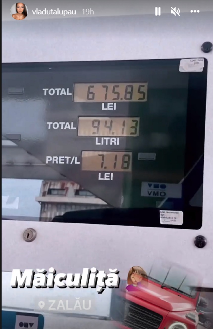 Ați văzut de câți lei alimentează soțul Vlăduței, dar stați să o vedeți pe ea! Cât a plătit artista, în benzinărie, după ce a făcut plinul bolidului de lux. FOTO
