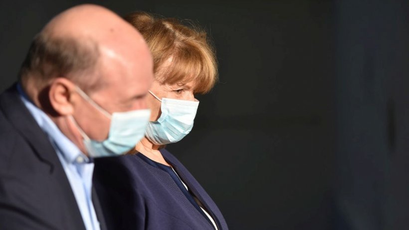 Soția lui Traian Băsescu oferă primele informații despre starea lui de sănătate. Cum se simte acum fostul președinte