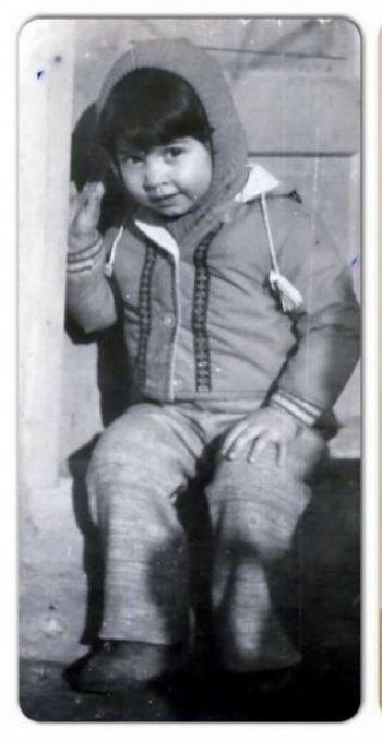 Imagini de colecție cu Nicoleta Luciu în copilărie. Cu siguranță nu te așteptai ca vedeta să arate ca un „băiețel” FOTO