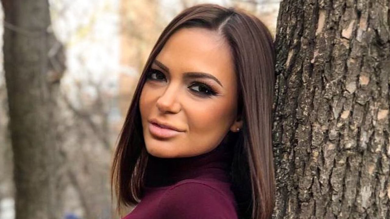 În ce relații a rămas Andreea Antonescu cu fostul ei soț. Artista se pregătește pentru o nouă nuntă