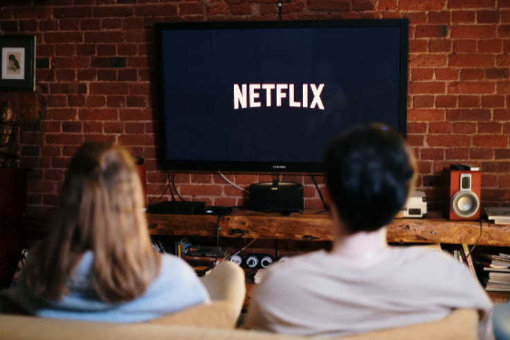Schimbare majoră la Netflix! Cei abonați cu siguranță nu o să fie prea încântați