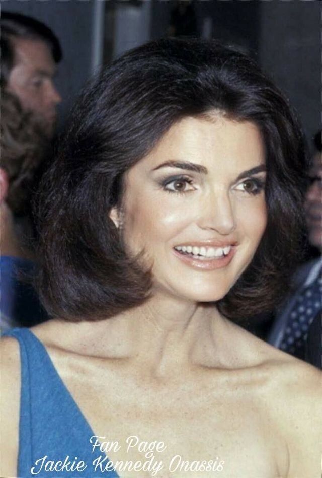 Jackie Kennedy, secretele frumuseții sale. Ce ritual de îngrijire urma beauty icon-ul Statelor Unite