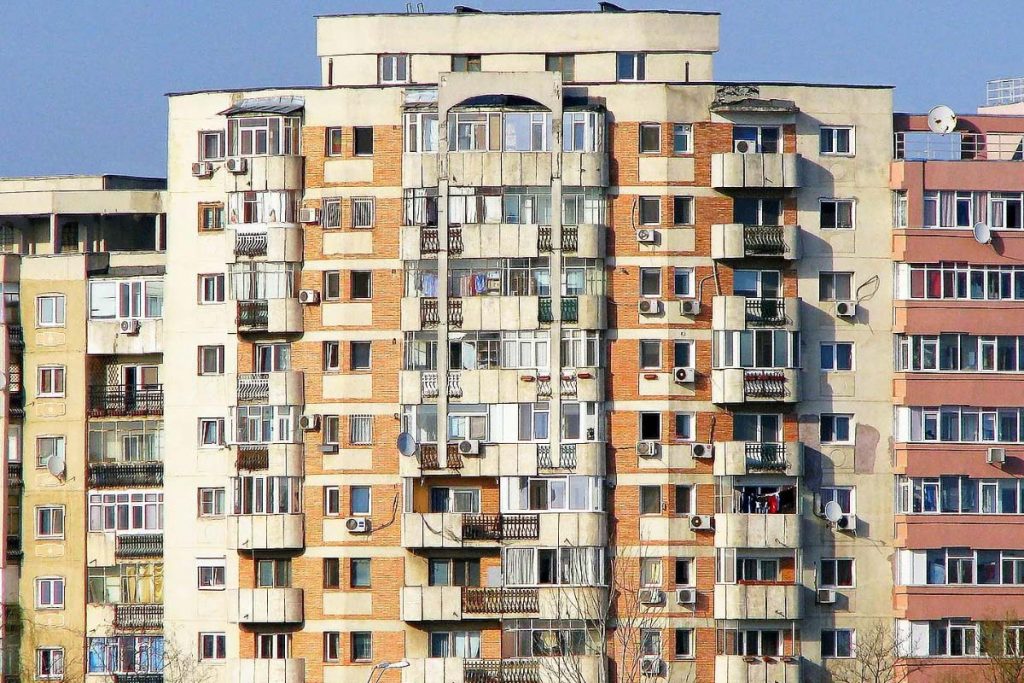 Amenzi uriașe pentru proprietarii de apartamente! Legea intră în vigoare de la 1 ianuarie 2024: Este obligatoriu!