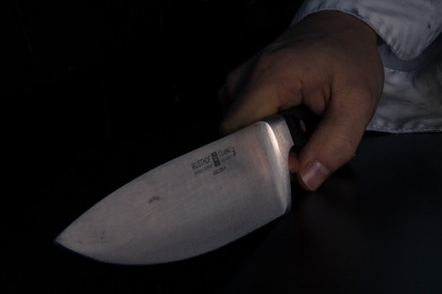 Caz șocant în Vaslui! O tânără de 21 de ani și-a ucis soțul cu un cuțit. Ce a făcut imediat după crimă 