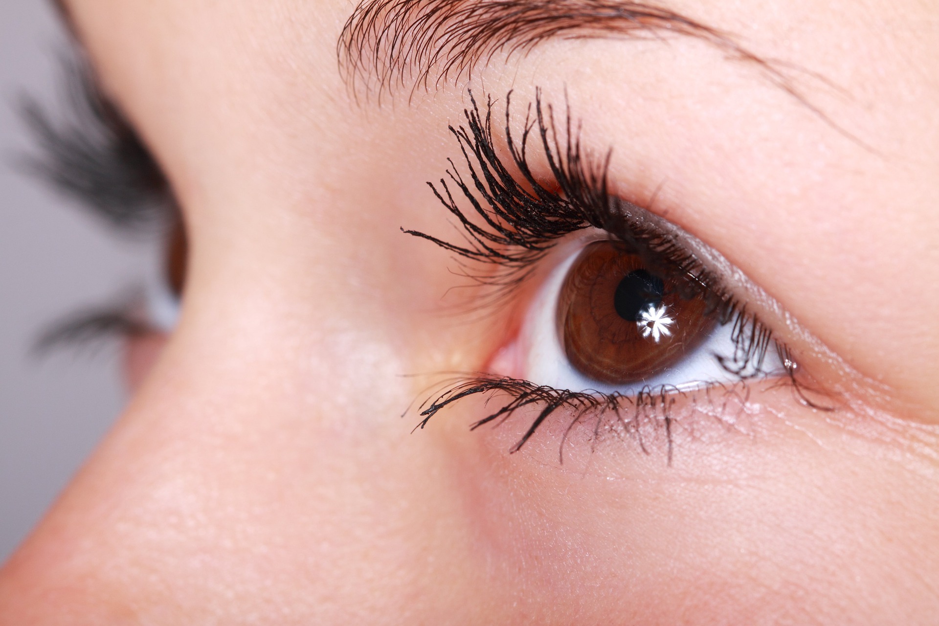 Top 6 exerciții simple pentru a întări mușchii ochilor și pentru a îmbunătăți vederea