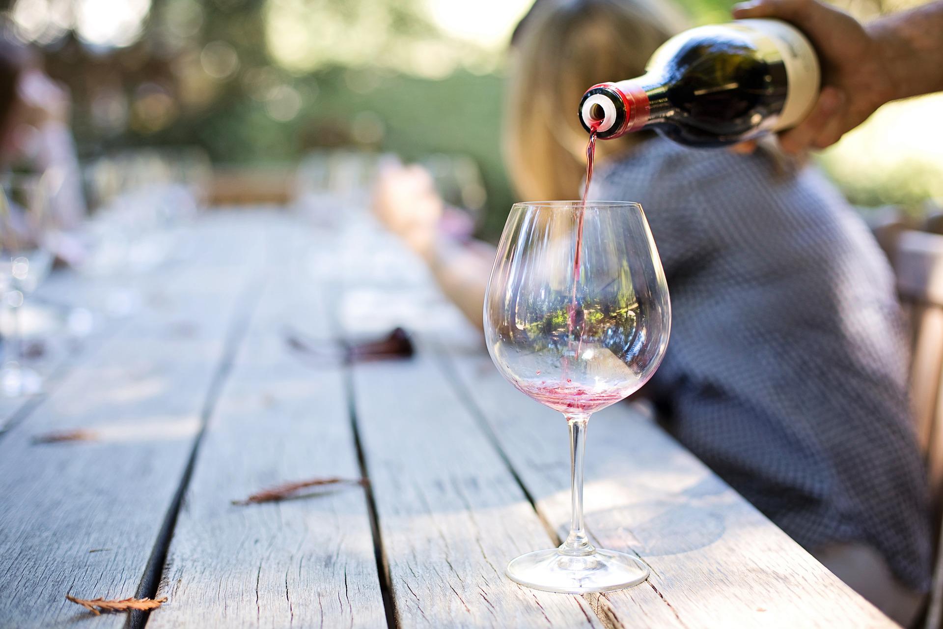 De ce este vinul roșu o băutură sănătoasă. Beneficiile te vor surprinde