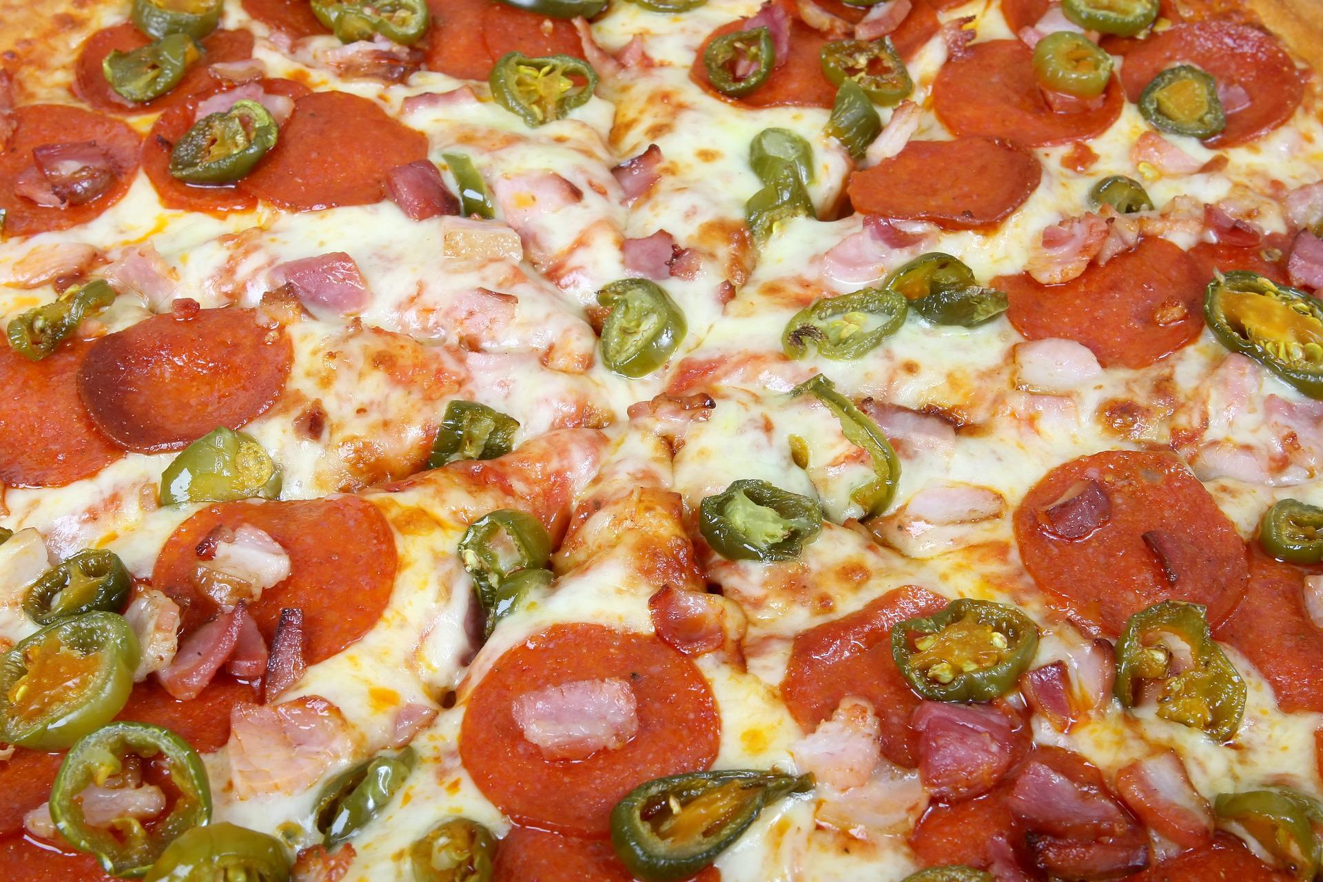 Weekend / Ce se întâmplă cu corpul tău când mănânci pizza congelată