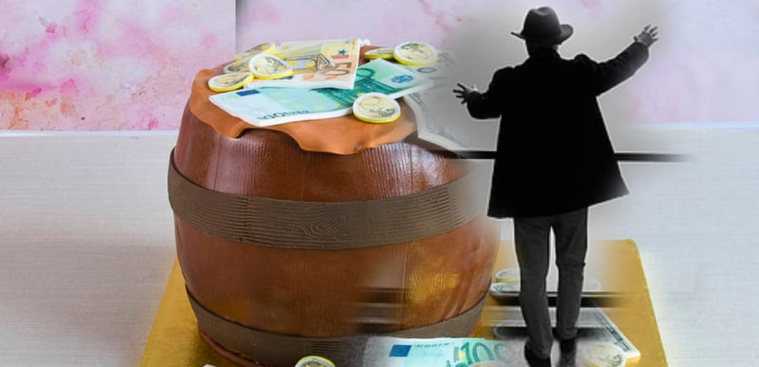 Nu e banc, e realitate! Tu știi ce vedetă din România are ascunse 10 butoaie pline cu euro? VIDEO