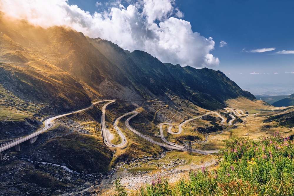 Cel mai impresionant drum din România. Iată ce obiective turistice poți vizita pe Transalpina