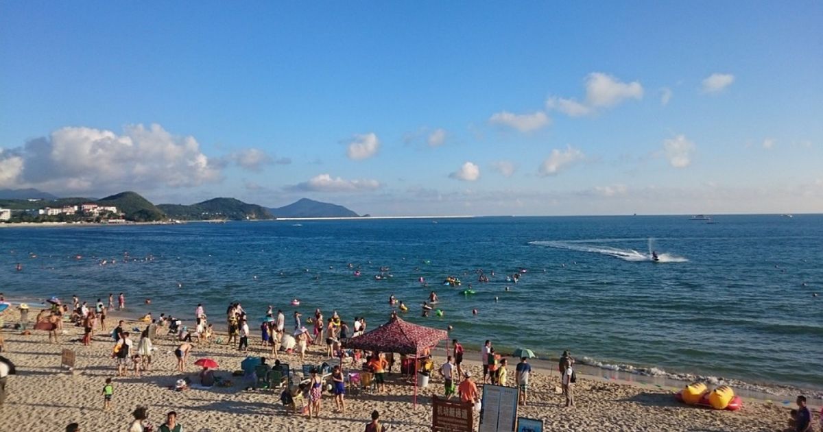 Turiști blocați pe o plajă de lux din cauza pandemiei de Covid. S-a instalat panica în rândul oamenilor