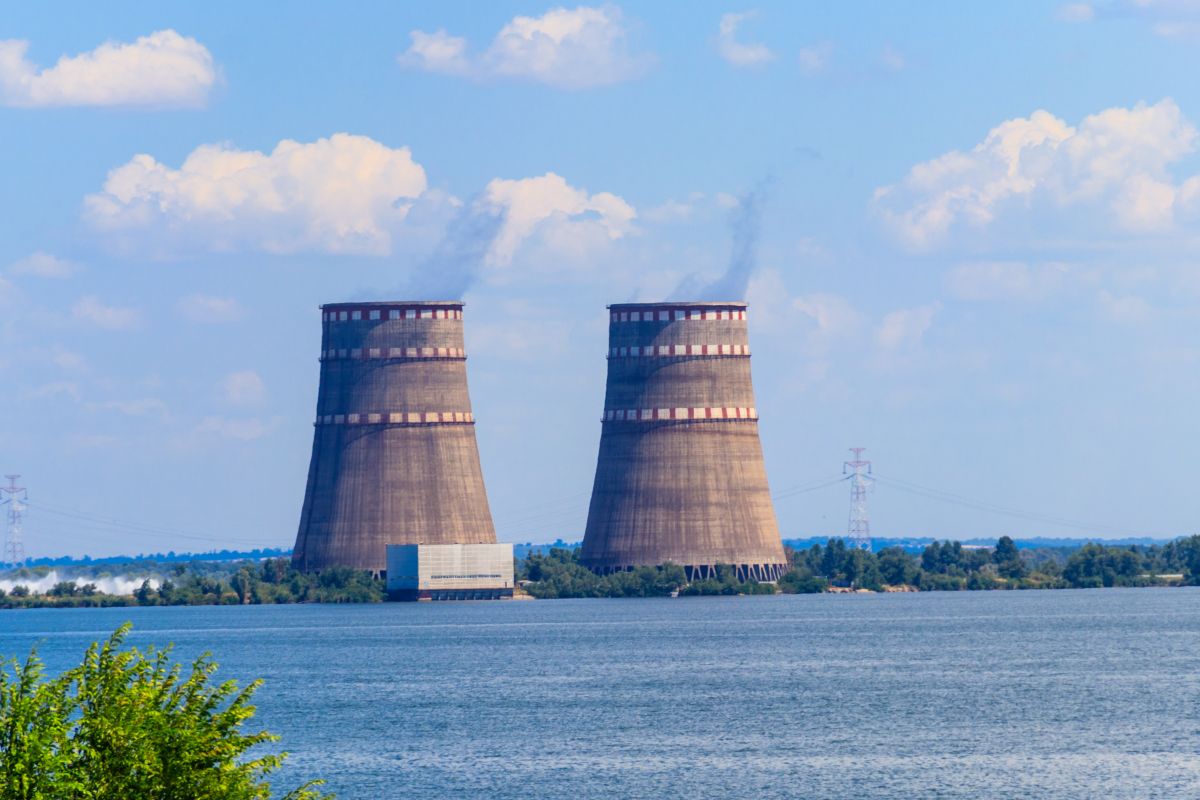 Europa, la un pas de o catastrofă nucleară! Rușii au atacat centrala din Zaporojie: Cât de mare este pericolul pentru România