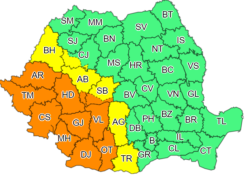 Un weekend al extremelor! Cod galben de caniculă și cod portocaliu de averse torențiale și descărcări electrice