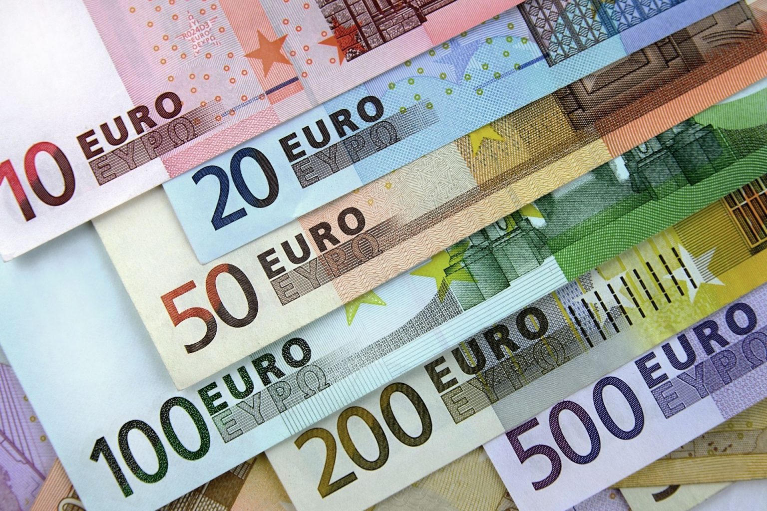 Curs valutar BNR, miercuri, 7 septembrie. Euro a crescut! Cât a ajuns să valoreze astăzi moneda europeană