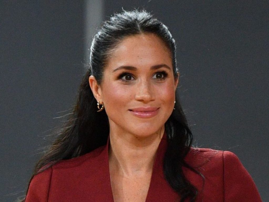 Meghan Markle, umilită la funeraliile Reginei Elisabeta. Gestul unei femei a lăsat-o fără replică. VIDEO șocant