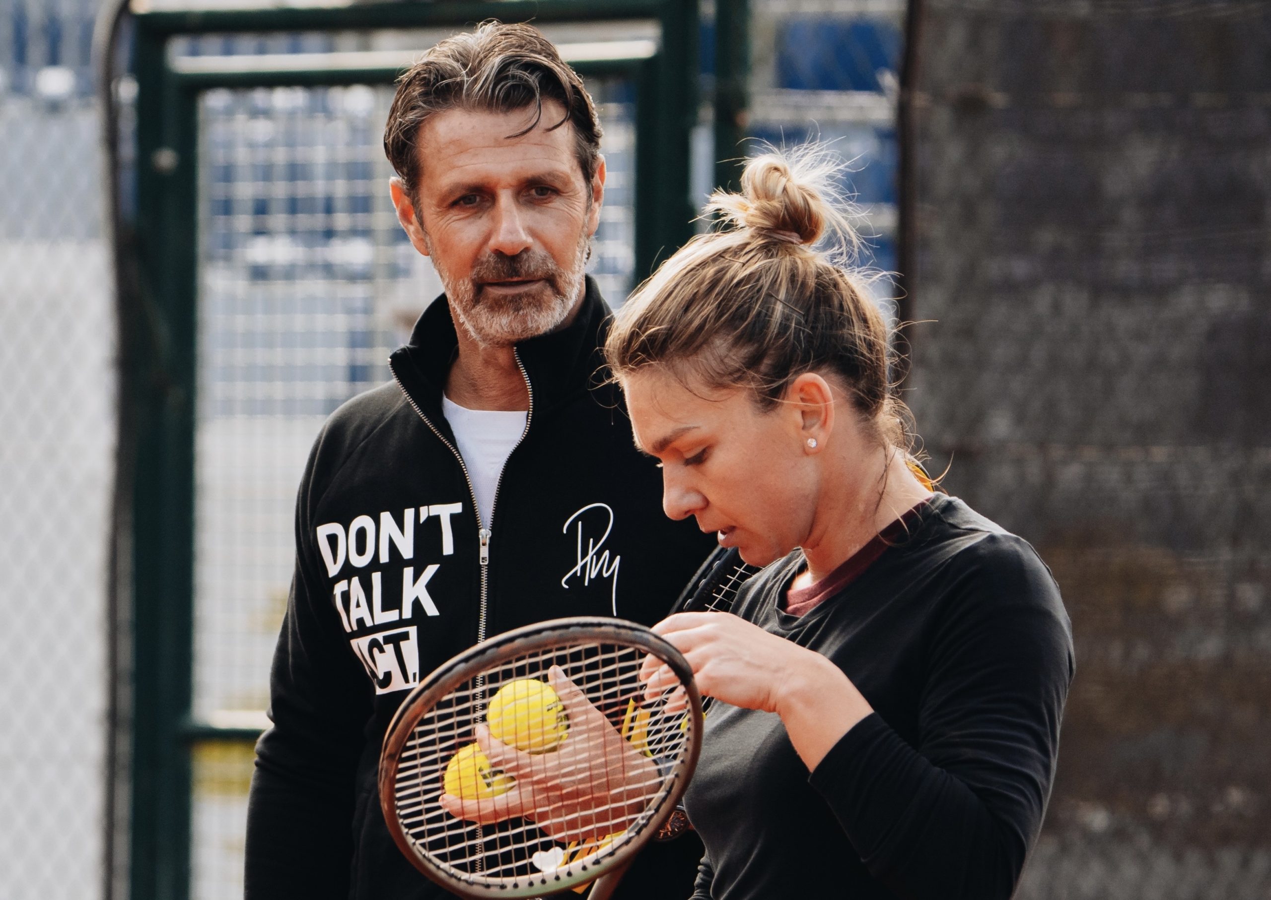 Ultima oră! Soția antrenorului Simonei Halep vrea să scape de tenismentă: Mă voi ocupa de asta!