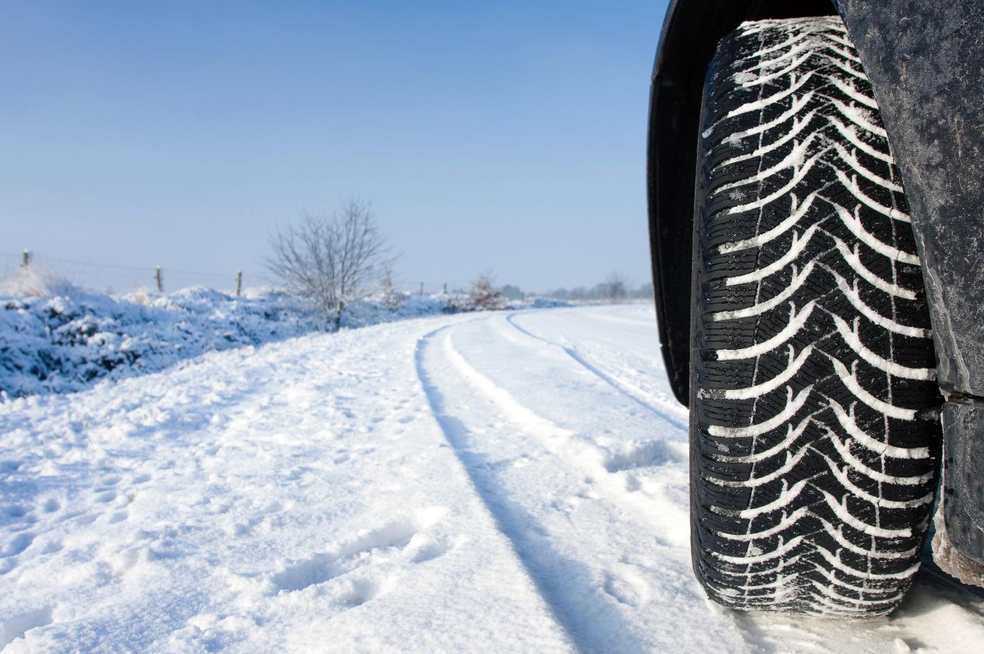 Cauciucuri de iarnă 2023 | Toți șoferii din România trebuie să știe aceste lucrurile. Amenzile sunt colosale