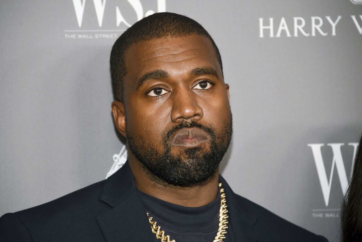 Kanye West îi roagă pe evrei să-l ierte pe Hitler. „Nu mai propagați ura generațiilor viitoare”