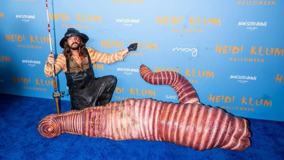 Heidi Klum a câștigat acest Halloween. Starul a lucrat doi ani la costum, iar rezultatul a fost pe măsură