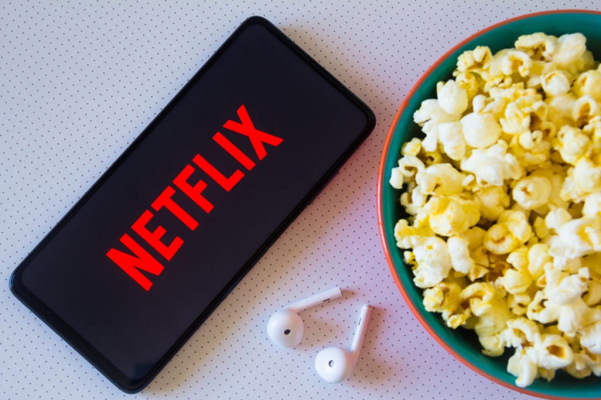 Netflix face o schimbare radicală! Cel mai ieftin abonament, eliminat. Ce opțiuni au utilizatorii