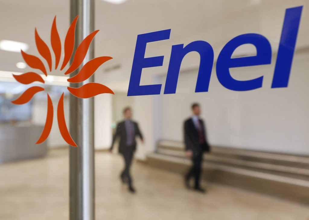 Vești bune pentru clienții ENEL! Se dau premii de 500 de lei. Care sunt condițiile pentru a câștiga banii