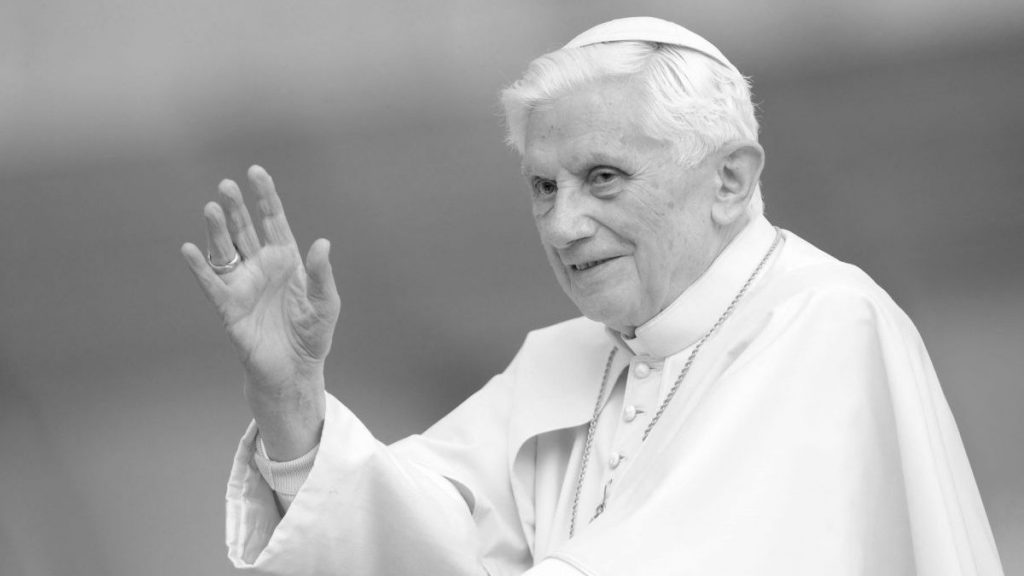 BREAKING | Doliu la Vatican. A murit Papa emerit Benedict al XVI-lea