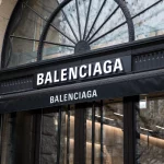 Balenciaga șochează, din nou. Cum arată cel mai nou model de încălțăminte lansat de celebrul brand