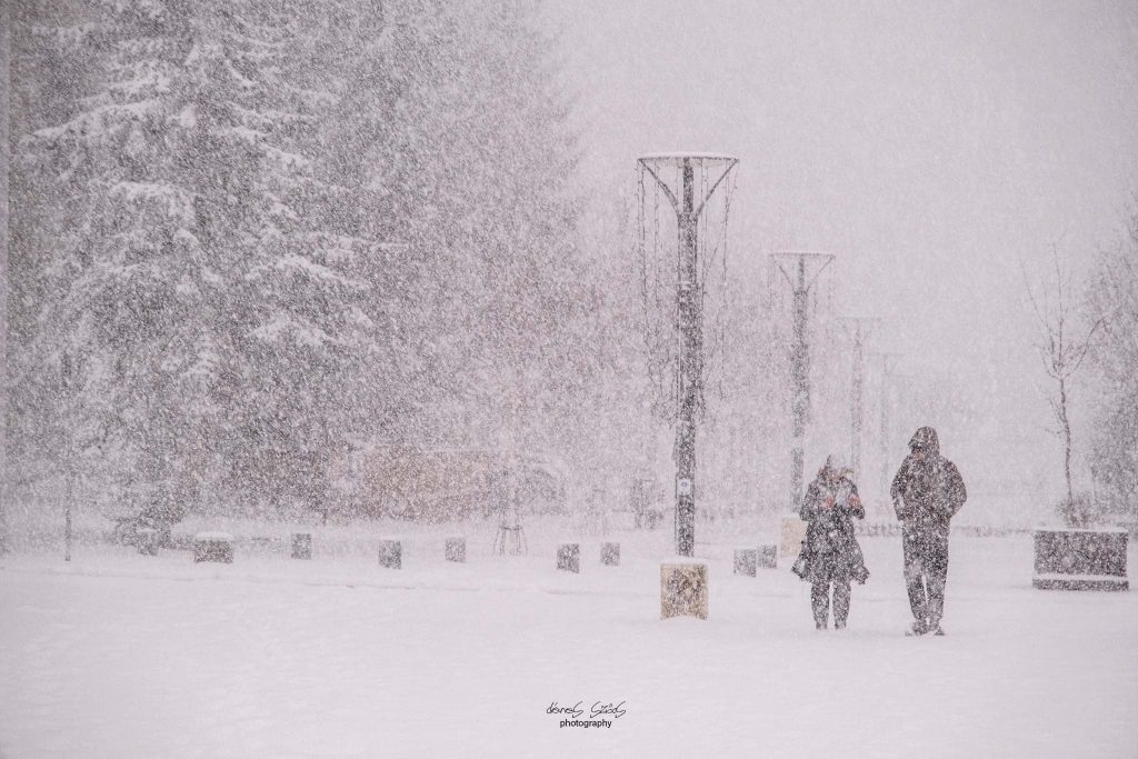 Alertă meteo! Meteorologii au emis un cod galben de vreme rea: Încep ninsorile în România!