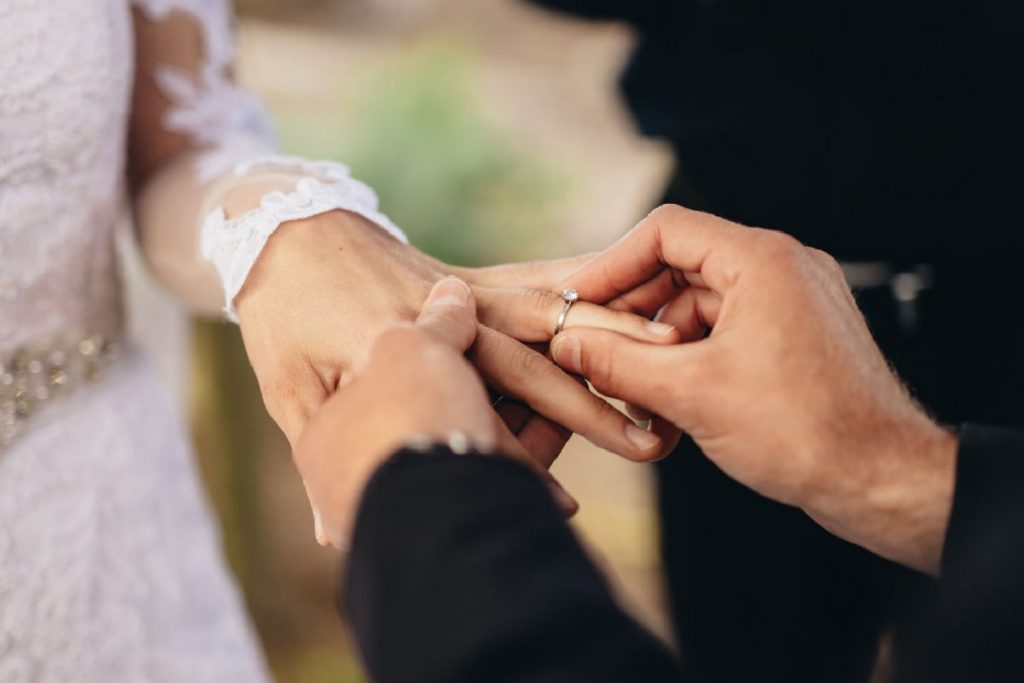 Cifre îngrijorătoare! Românii nu mai cred în căsătorie. Numărul divorțurilor crește de la an la an