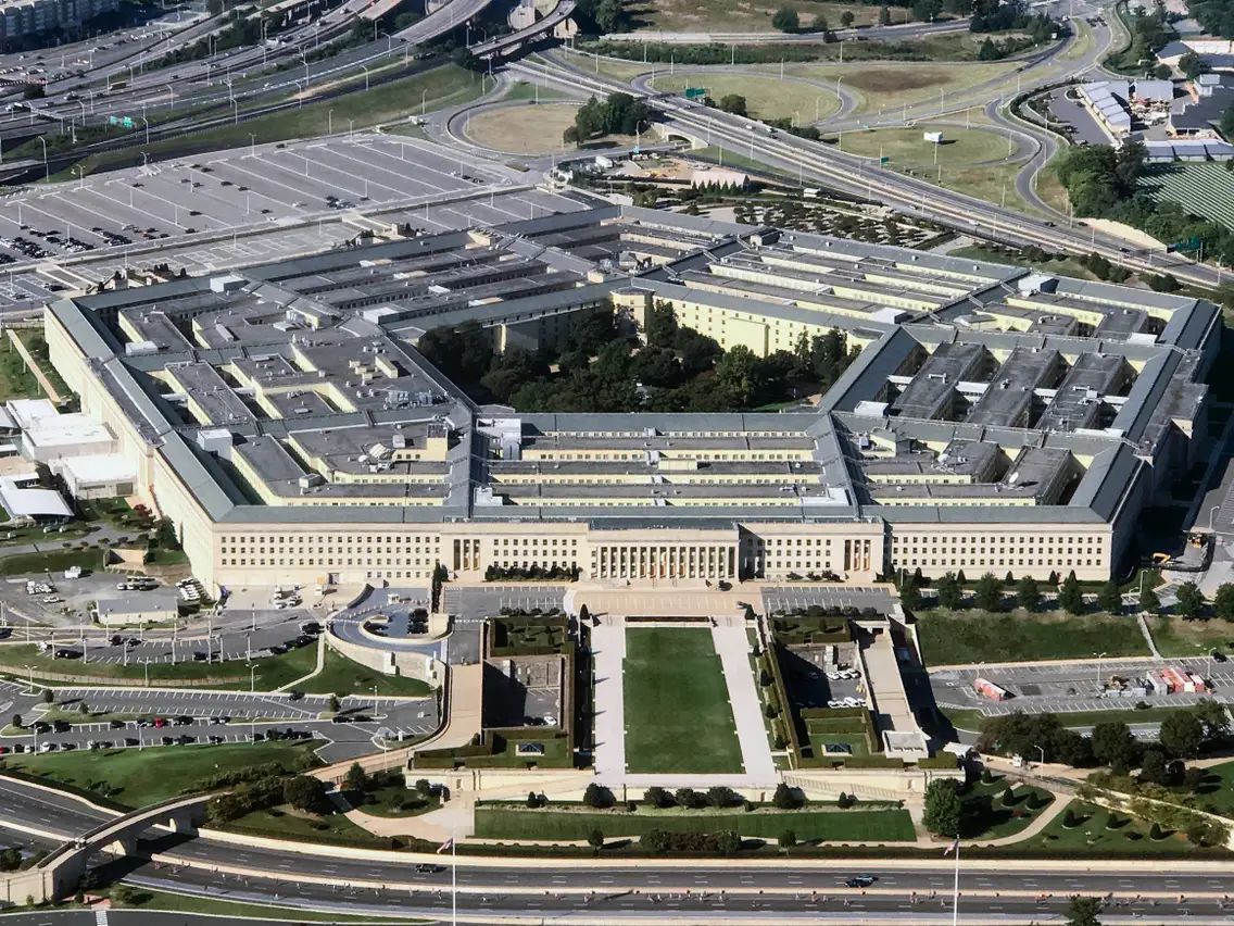 Bursa din Statele Unite ale Americii, dată peste cap. Imaginile cu explozia de la Pentagon, create de AI