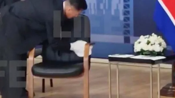 VIDEO. Kim Jong Un a testat scaunul de radiații înaintea întâlnirii cu Vladimir Putin